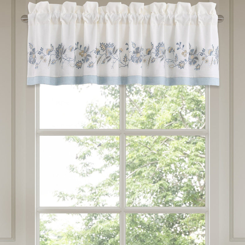 J. Queen New York Coordinate Window Garden Bloom Window Straight Valance