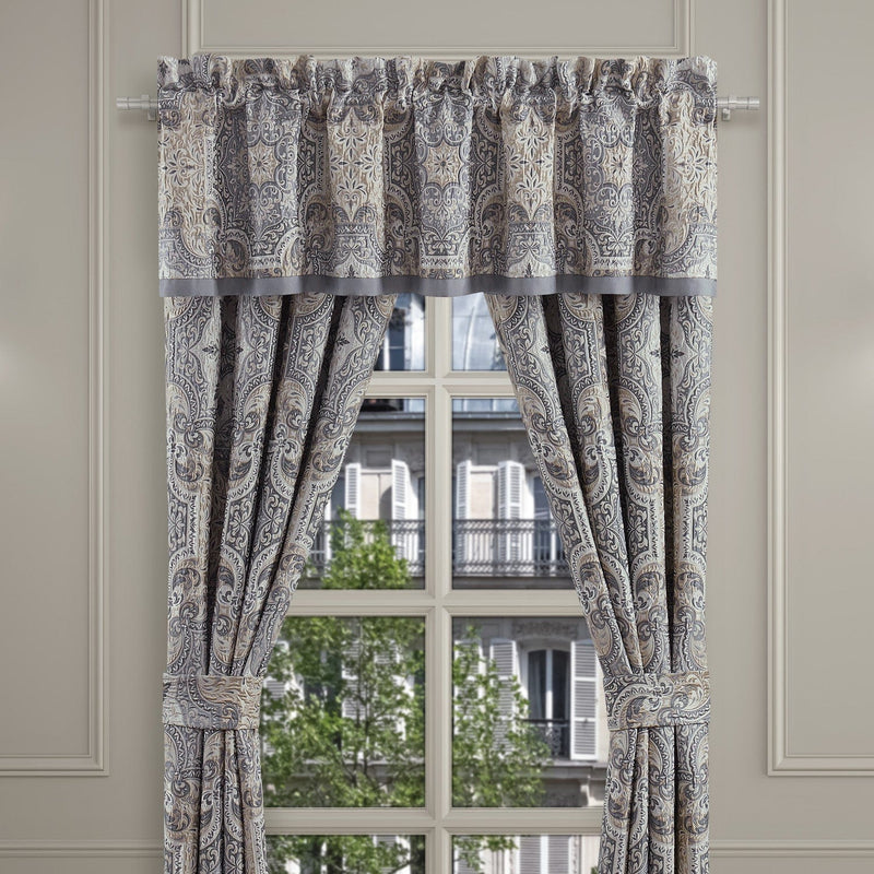 J. Queen New York Coordinate Window Legend Window Straight Valance
