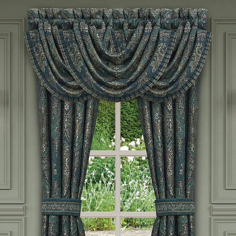J. Queen New York Coordinate Window Nancy Window Waterfall Valance
