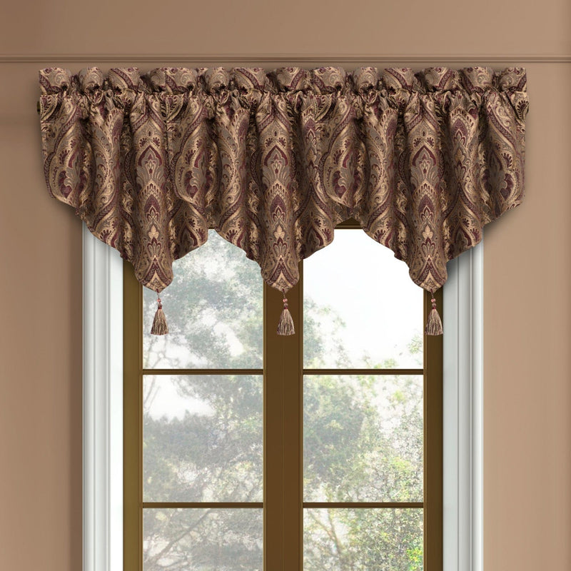 J. Queen New York Coordinate Window Odette Window Ascot Valance