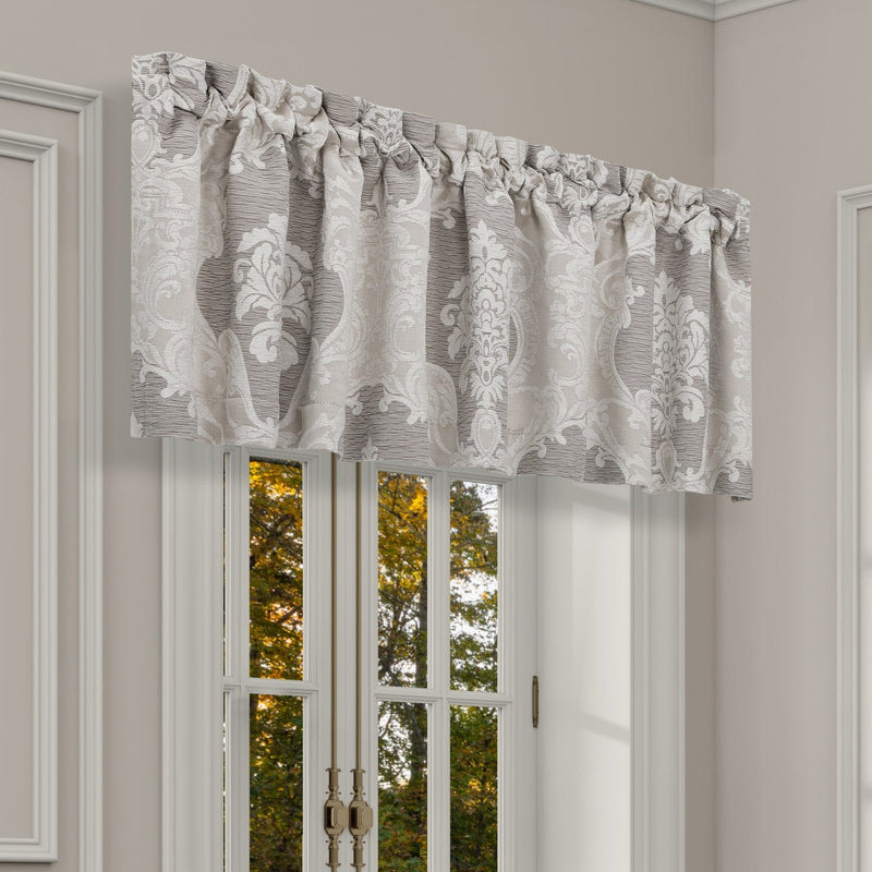 J. Queen New York Coordinate Window Queensbury Window Straight Valance