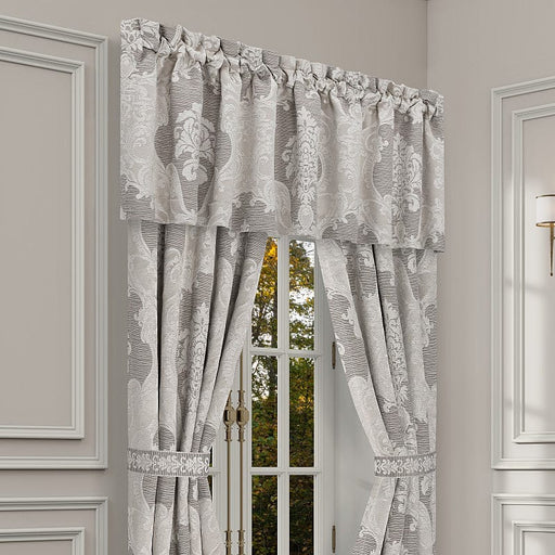 J. Queen New York Coordinate Window Queensbury Window Straight Valance