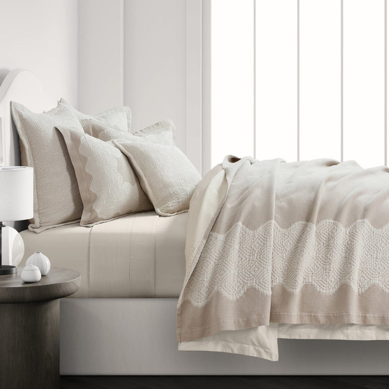 J. Queen New York Coverlets Brisbane Coverlet