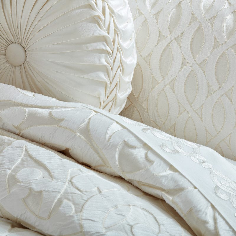 J. Queen New York Decorative Coordinate Pillows La Boheme Ivory Tufted Round Decorative Throw Pillow