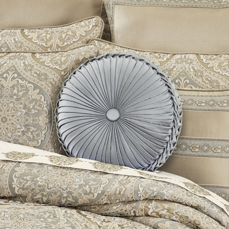 J. Queen New York Decorative Coordinate Pillows Romero Tufted Round Decorative Throw Pillow