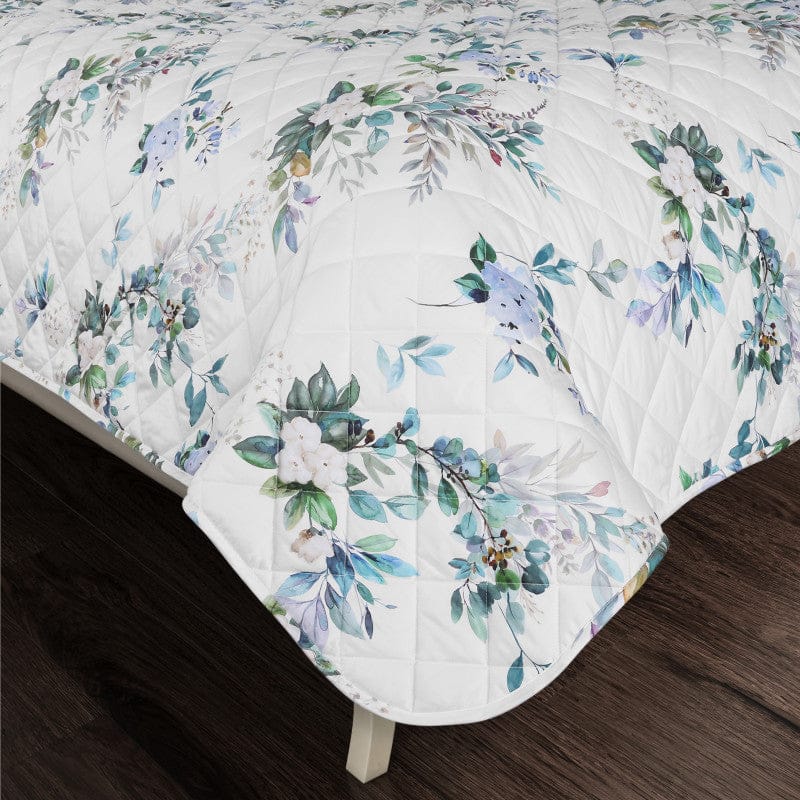 J. Queen New York Quilts Meadow Quilt Set