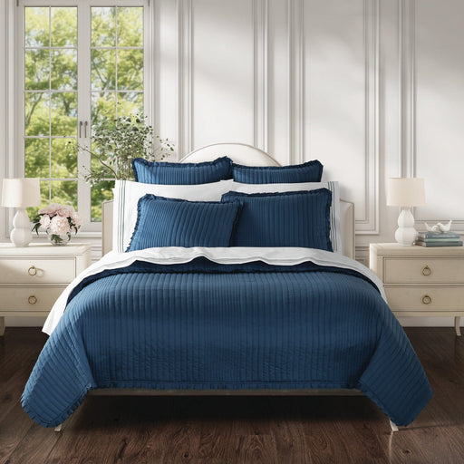 J. Queen New York Quilts Meadow Solid Quilt Set
