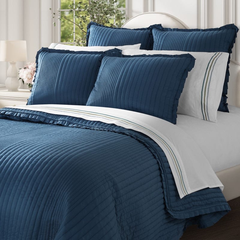 J. Queen New York Quilts Meadow Solid Quilt Set