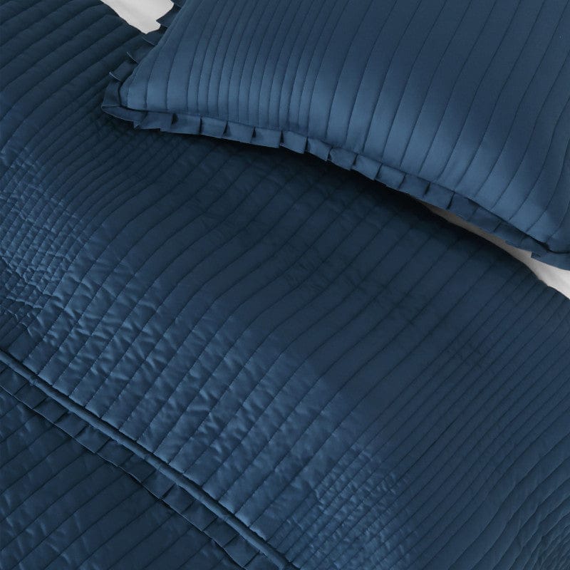 J. Queen New York Quilts Meadow Solid Quilt Set