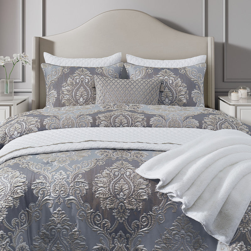 Krista Comforter Set