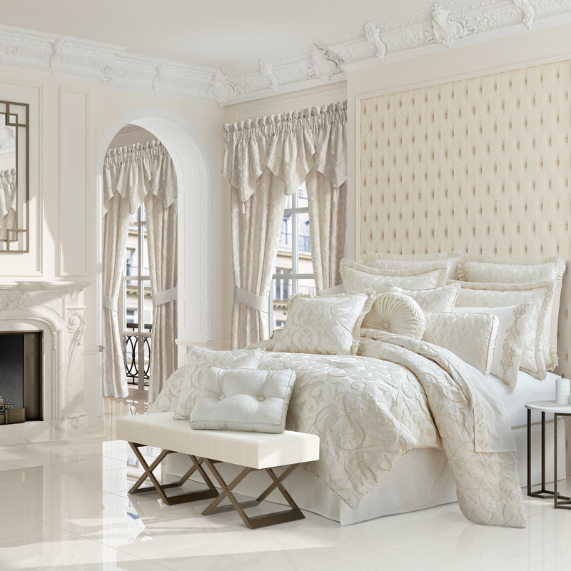 La Boheme Comforter Set