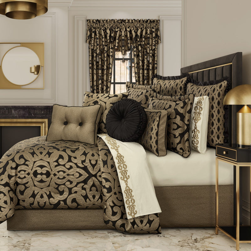 La Boheme Comforter Set