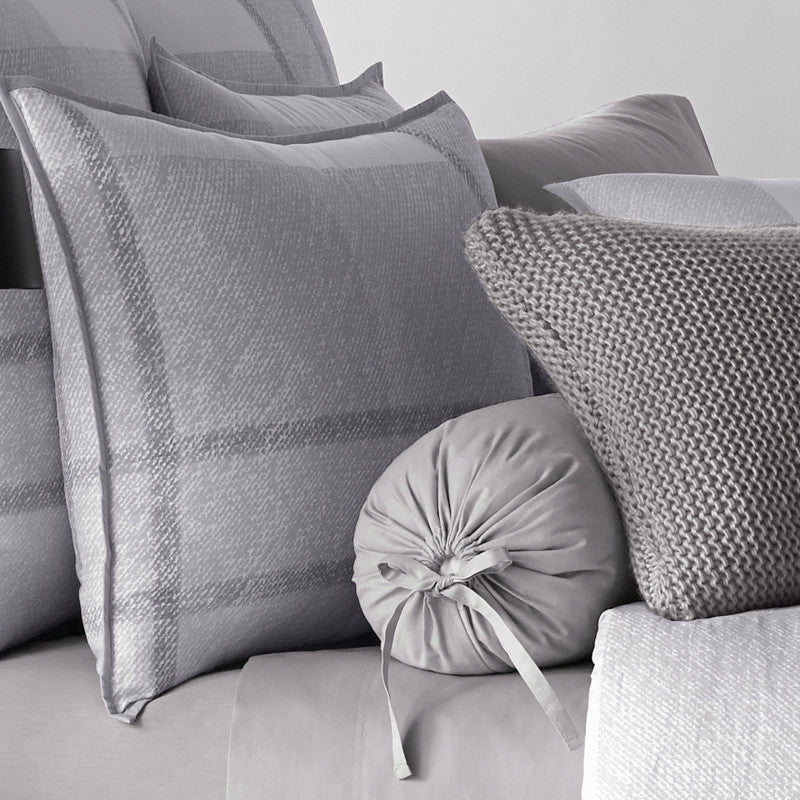 Leighton Comforter Set