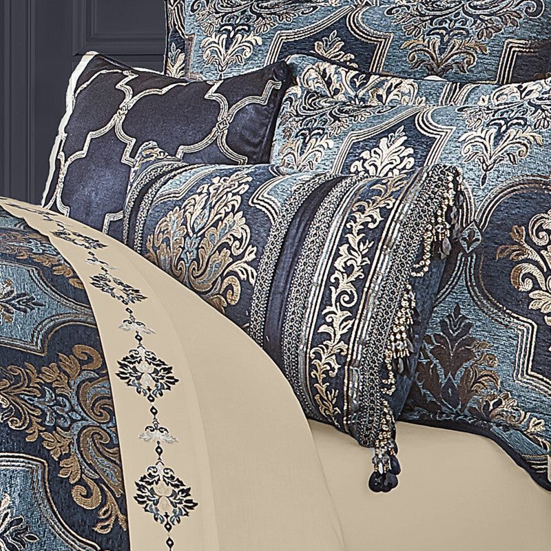 Middlebury Boudoir Decorative Throw Pillow