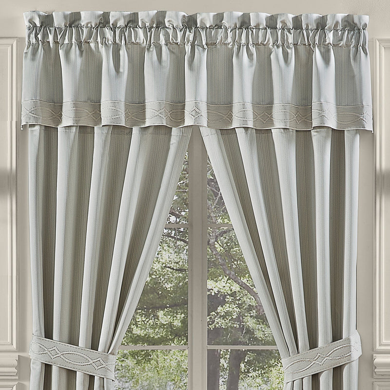 Nouveau Window Straight Valance