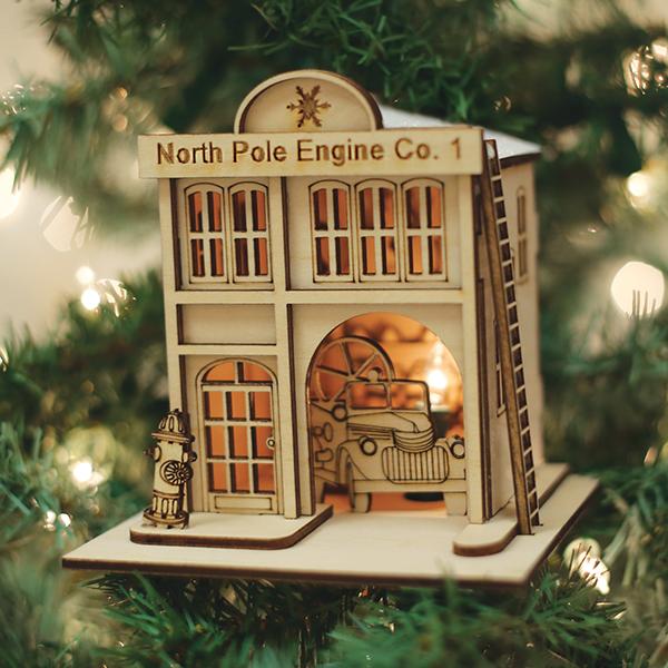 Old World Christmas North Pole Engine Co. #1