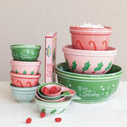 Quirks! Christmas Vintage Christmas Stoneware Measuring Cups, Set of 4