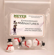 Quirks! craft supplies Retro Plastic Mini Snowman 1.25" - Set of 3