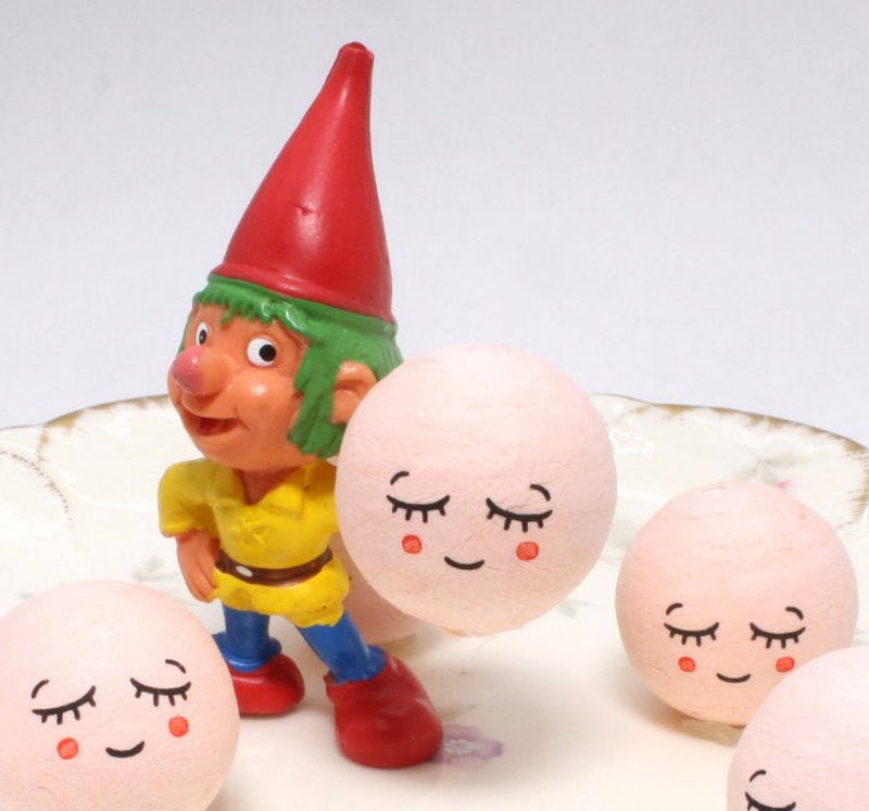 Quirks! craft supplies Sleepy Angel Head - 1" German Spun Cotton - Set of 8