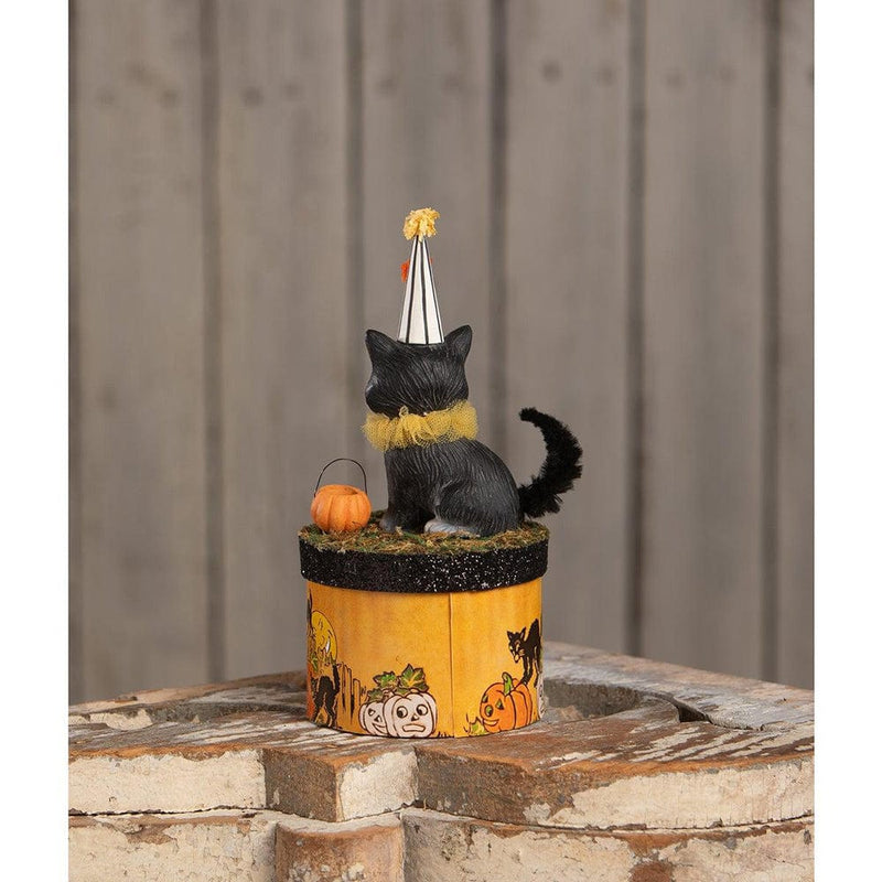 Quirks! Figurines Cecil Cat on Box by Bethany Lowe Designs