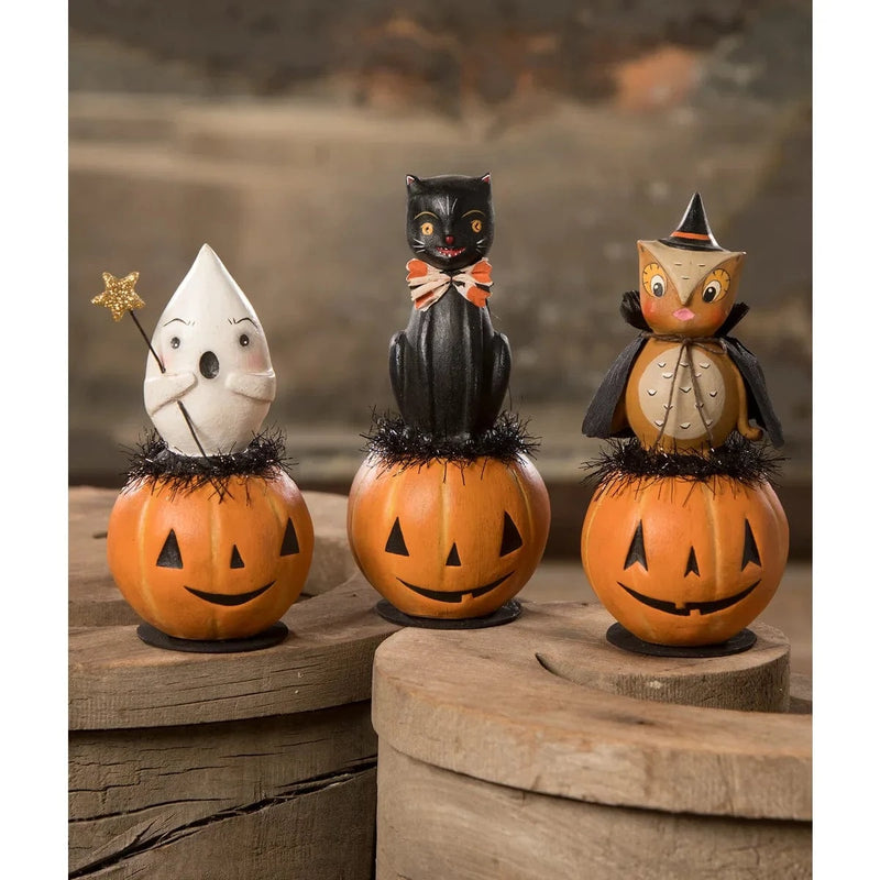 Quirks! Figurines Kitty on Jack O'Lantern by Bethany Lowe Designs