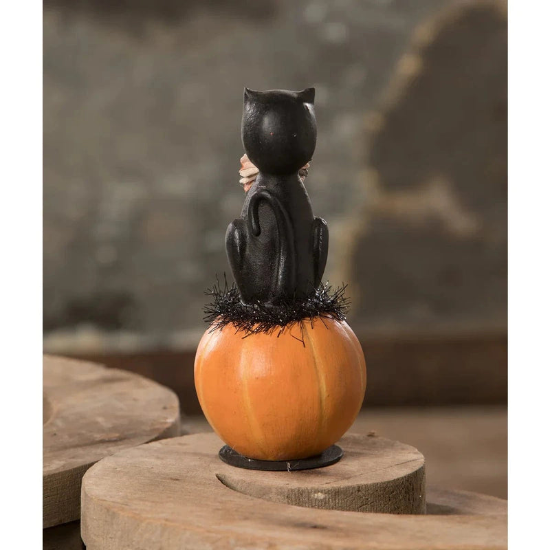 Quirks! Figurines Kitty on Jack O'Lantern by Bethany Lowe Designs