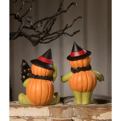 Quirks! Figurines Seated Pumpkin Head Witch by Bethany Lowe Designs