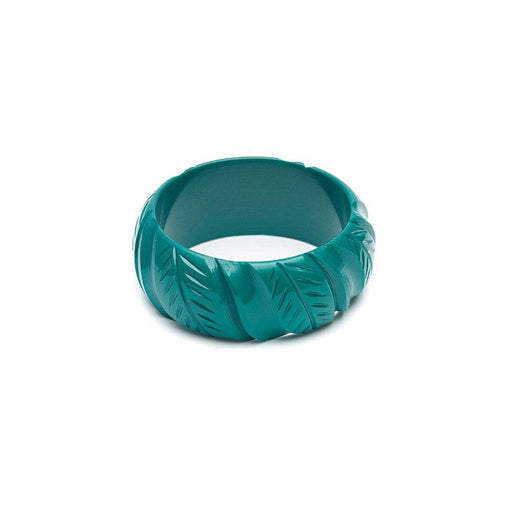 Quirks! Splendette Wide Jade Green Heavy Carve Fakelite Bangle by Splendette