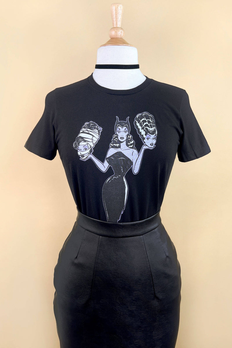 Quirks! T-shirt Mind Your Head Fitted Tee in Black