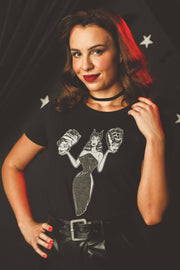 Quirks! T-shirt Mind Your Head Fitted Tee in Black