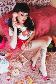 Quirks! T-shirt Prisoner of Love Fitted Tee in Ivory