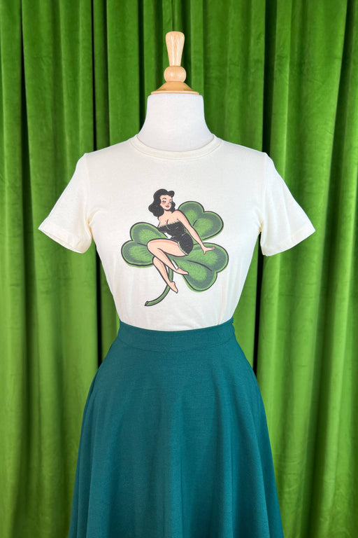 Quirks! T-shirt St. Pat Tee in Ivory by Mischief Made
