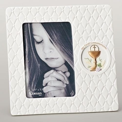 Roman 8"H QUILTED FRAME HOLDS 4X6 COMMUNION