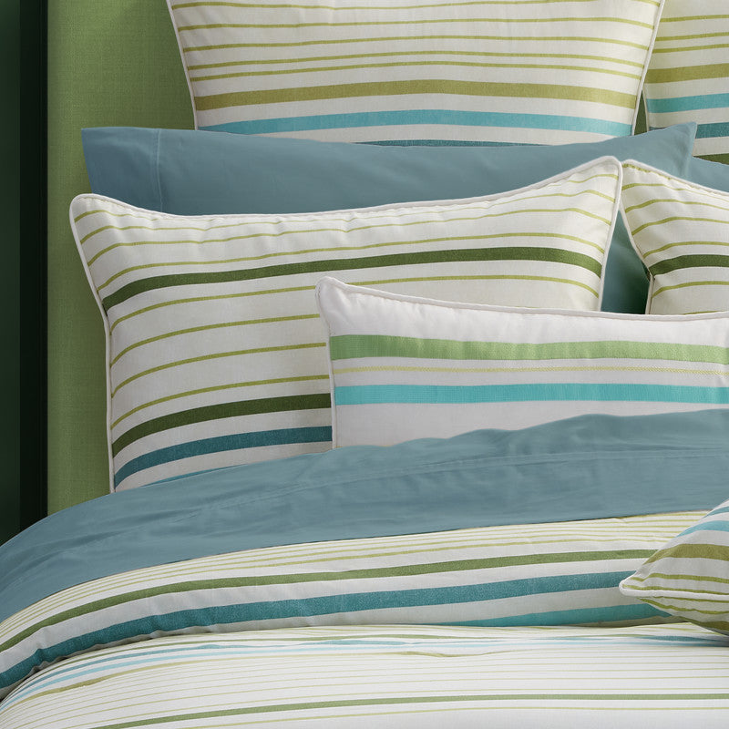 Roxanne Comforter Set