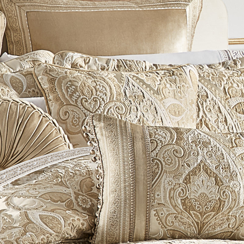 Sandstone 20" Square Decorative Throw Pillow