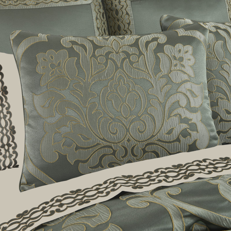 Santino Comforter Set