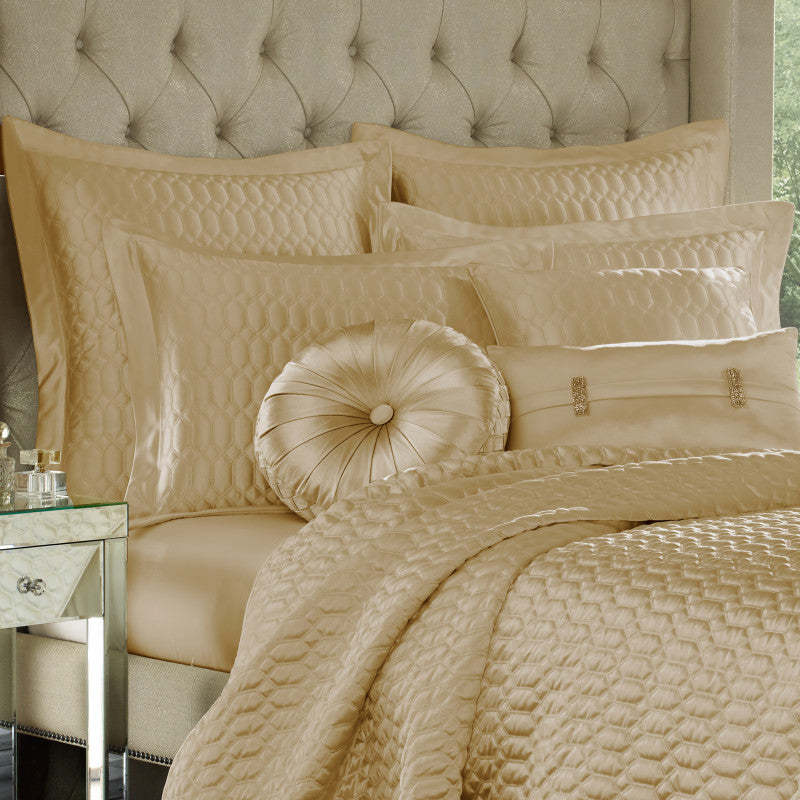 Satinique Coverlet