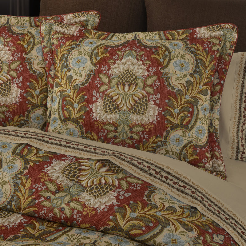Sayre Comforter Set