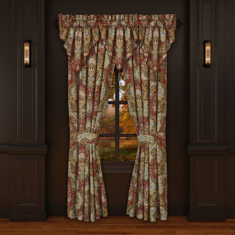 Sayre Comforter Set