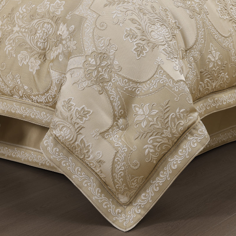 Sondra Comforter Set