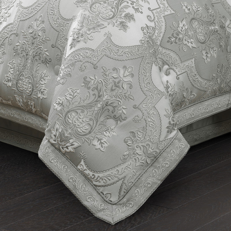 Sondra Comforter Set