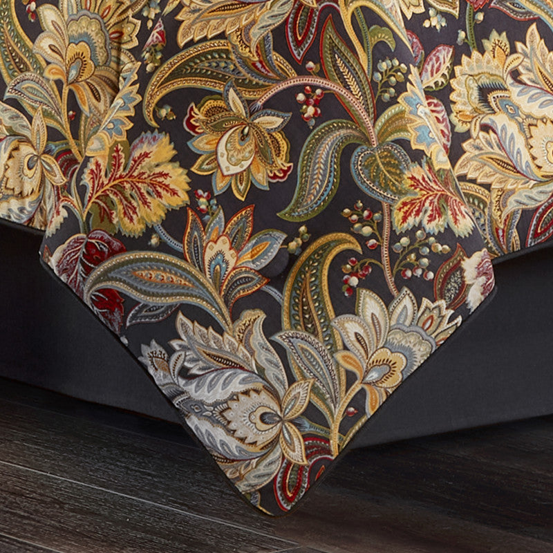 Stefania Comforter Set