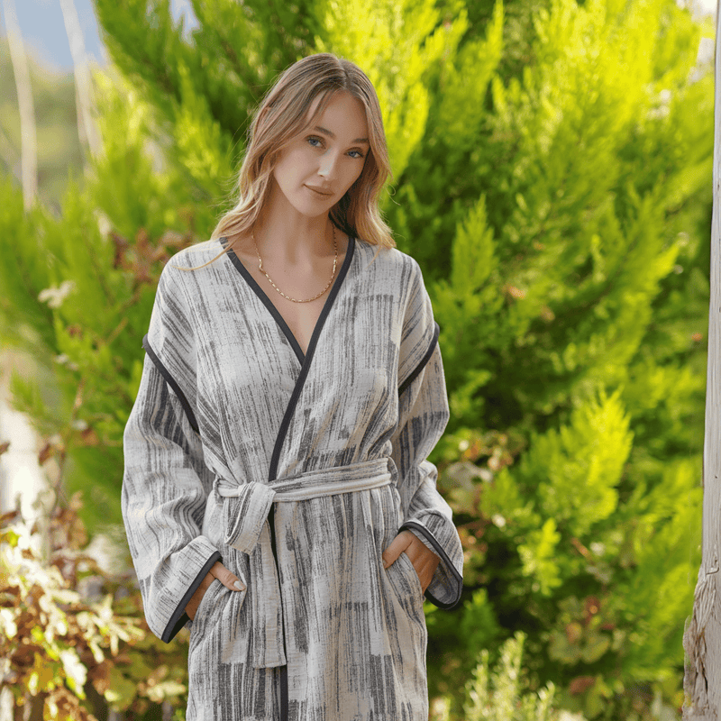 The Loomia Deren Cotton Long Robe Kimono