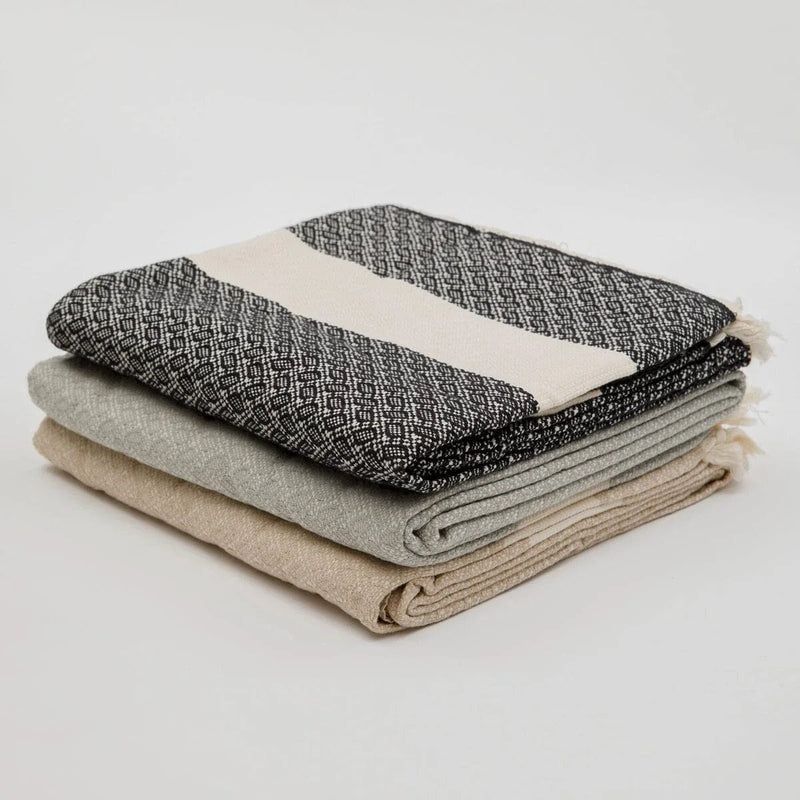 The Loomia Throw Adrian 100% Cotton Throw
