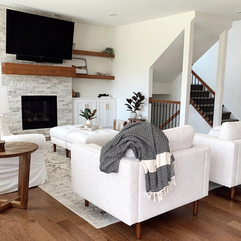 The Loomia Throw Adrian 100% Cotton Throw