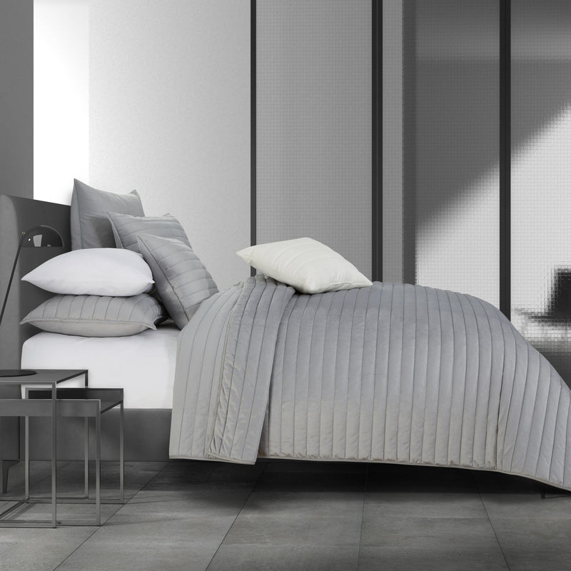 Valencia Quilt Set