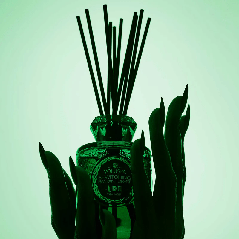 Voluspa Unclassified Bewitching Banyan Forest Reed Diffuser